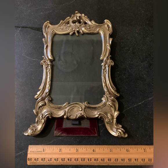 VINTAGE | Metal Easel Tabletop Frame - Picture 5 of 6